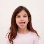 異常が見られない子どもの舌先の痺れにはこんな原因も！診療科は？
